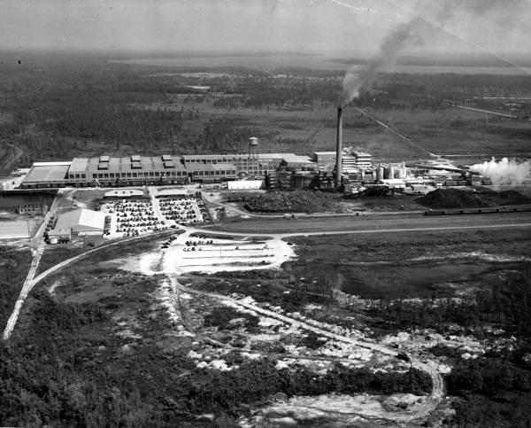 Pictured: Hudson Pulp and Paper 1947