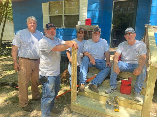 GP Diboll Particleboard employees participated in the annual Operation Clean Sweep in April 2023.