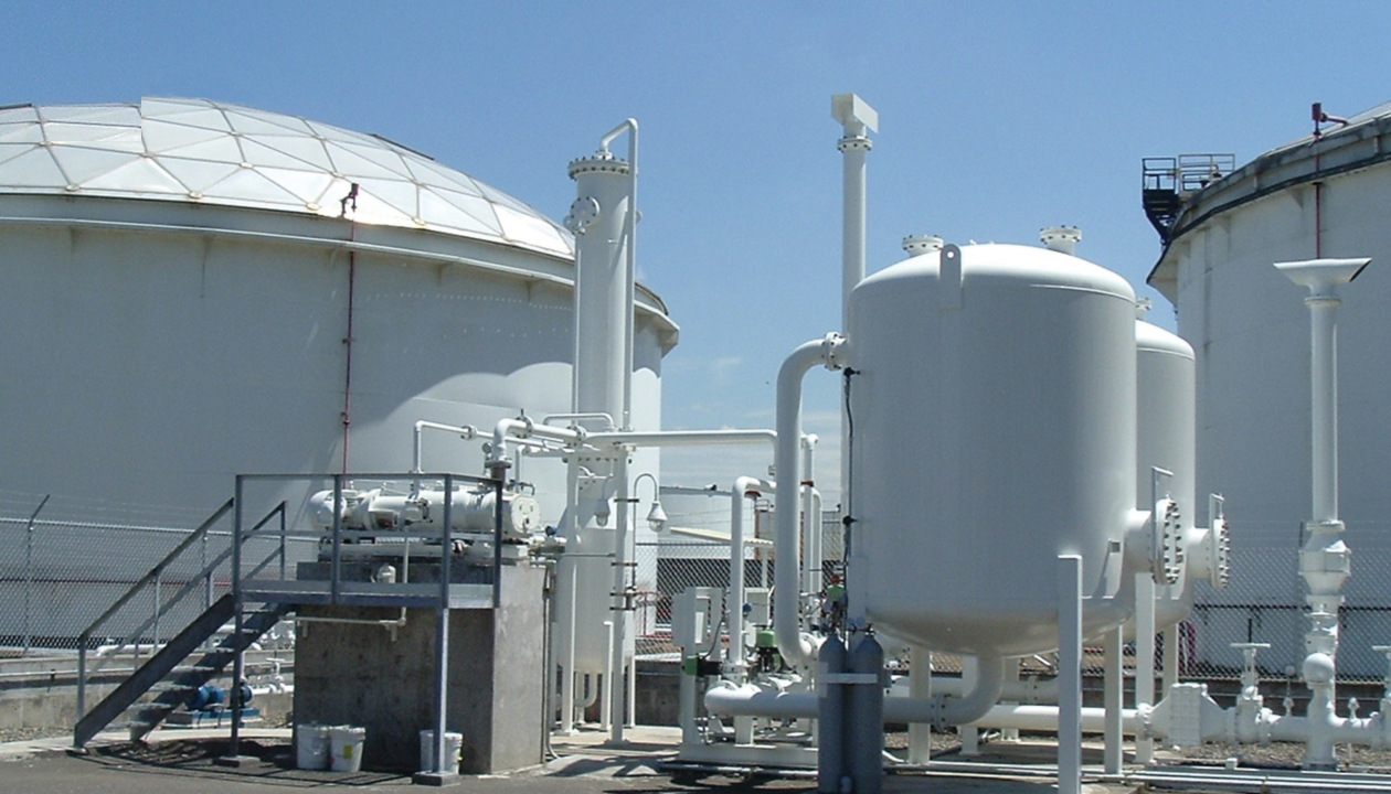 a large white tanks outside